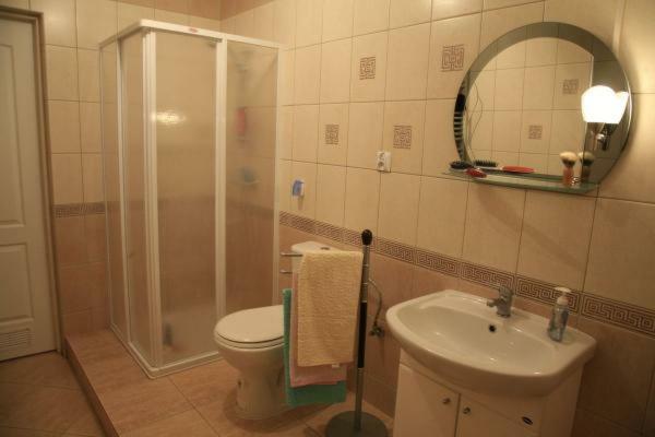 B & B Leliwa Tarnow Bagian luar foto